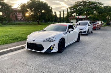 Sell Pearl White Toyota 86 in Bacoor