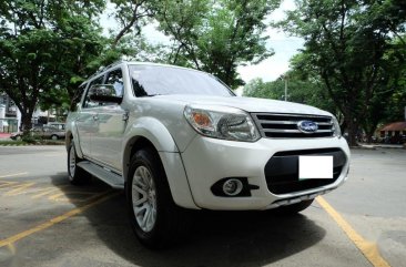 Sell White Ford Everest in Parañaque
