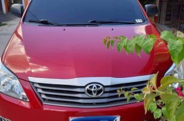 Sell Red Toyota Innova in Angeles