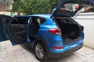 Sell Blue Hyundai Tucson in Manila