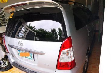 Selling White Toyota Innova for sale in Manila
