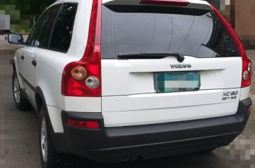 Selling White Volvo Xc90 for sale in Manila