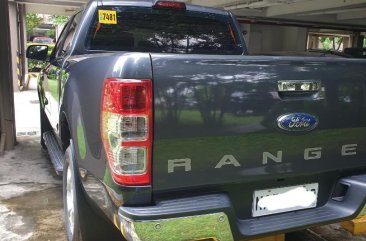 Sell Black Ford Ranger in Parañaque