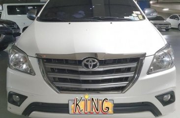 Selling White Toyota Innova in Antipolo