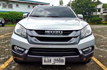 White Isuzu Mu-X for sale in Manila