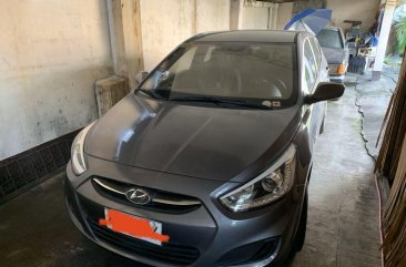 Selling Grey Hyundai Accent in Manila
