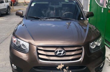 Sell Brown Hyundai Santa Fe in Parañaque