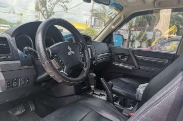 Sell White Mitsubishi Pajero in Mambusao