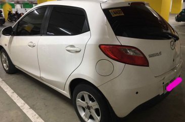 Selling White Mazda 2 in Manila