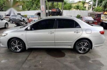 White Toyota Corolla altis for sale in Marikina