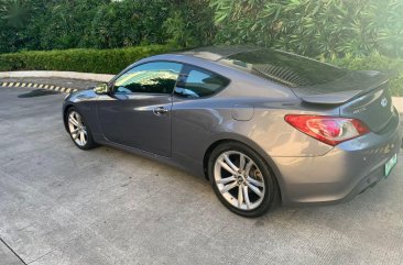 Sell Grey Hyundai Genesis in Manila