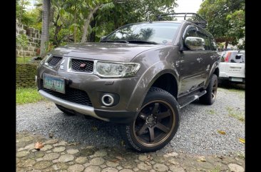 Black Mitsubishi Montero sport 2013 for sale in Quezon City