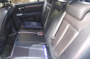 Selling Black Hyundai Santa Fe in Manila