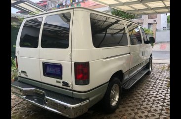 Selling White Ford E-150 2011 Van in Las Piñas