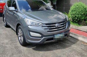 Sell Silver Hyundai Santa Fe in Mandaluyong