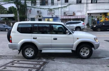 Selling White Toyota Land cruiser prado 2015 in Manila
