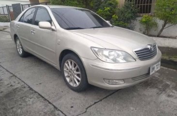 Silver Toyota Camry 2004 for sale in Manila