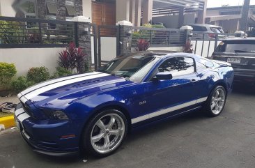 Selling Blue Ford Mustang GT 5.0 V8 2014 in Bonifacio Global City