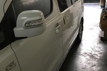 White Hyundai Starex 2013 for sale in Caloocan City