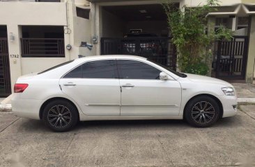 Sell White 2007 Toyota Camry 2.4 (A) in Parañaque