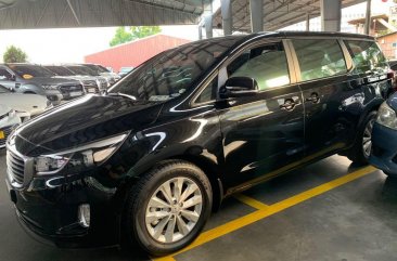 Sell Black 2016 Kia Grand Carnival CRDI Auto in Pasig
