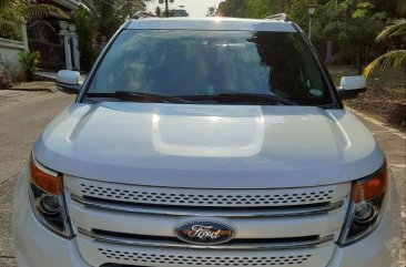 Sell White Ford Explorer in Quezon City