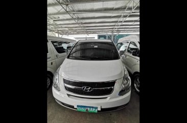 Sell White 2013 Hyundai Grand Starex Van Automatic at 97382 km in Las Piñas City