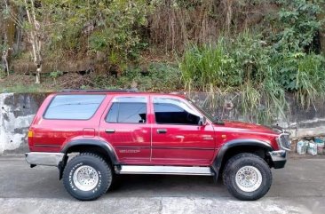 Selling Red Toyota Hilux 2009 in Cainta