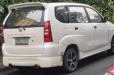 White Toyota Avanza 2016 for sale in Quezon City