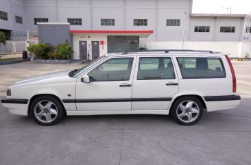 Selling White Volvo 850 1997 in Manila