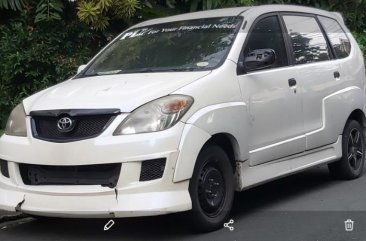 White Toyota Avanza 2016 for sale in Quezon City