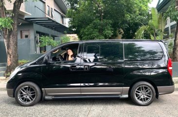 Selling Black Hyundai Grand Starex 2012 in Quezon City