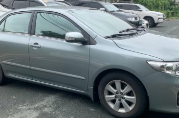 Selling Silver Toyota Corolla Altis 2013 in Quezon City