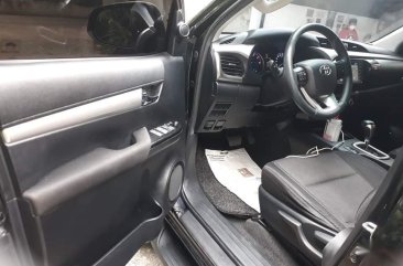 Selling Black Toyota Hilux 2016 in Batangas