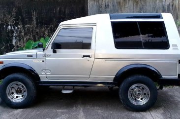 Selling White Suzuki Samurai in Manila