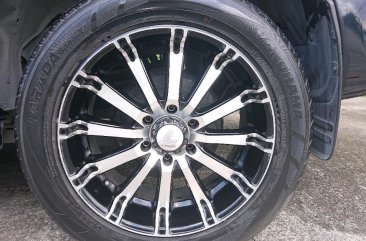 Selling Black Toyota Fortuner 2013 in Angeles City 