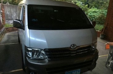 White Toyota Hiace Super Grandia for sale in Quezon 
