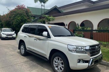 Pearl White Toyota Land Cruiser for sale in Pasig 