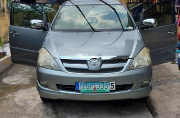 Selling Silver Toyota Innova in Cainta