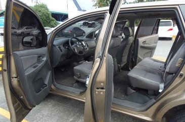 Brown Toyota Innova 2013 for sale in Manila