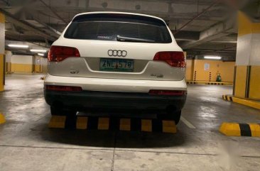 White Audi Q7 for sale in Makati