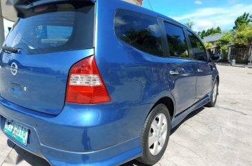 Selling Blue Nissan Livina in Las Piñas