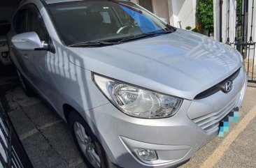 Sell Silver 2012 Hyundai Tucson in Las Piñas