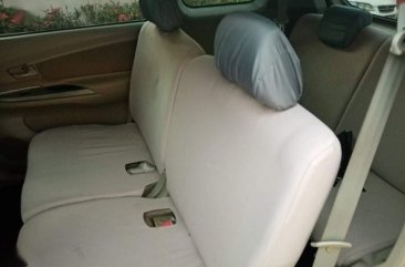 Selling Silver Toyota Avanza in Quezon City