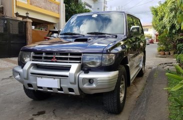 Selling Black Mitsubishi Pajero in Quezon City