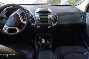 Selling Grey Hyundai Tucson in Quezon City