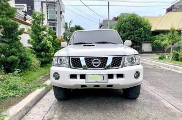 Pearl White Nissan Patrol super safari for sale in Imus