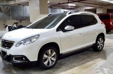 White Peugeot 2008 for sale in Salcedo