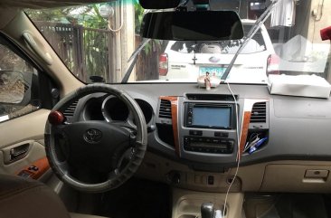 White Toyota Fortuner for sale in Manila