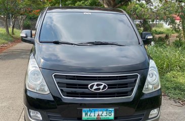 Selling Black Hyundai Grand starex in Manila